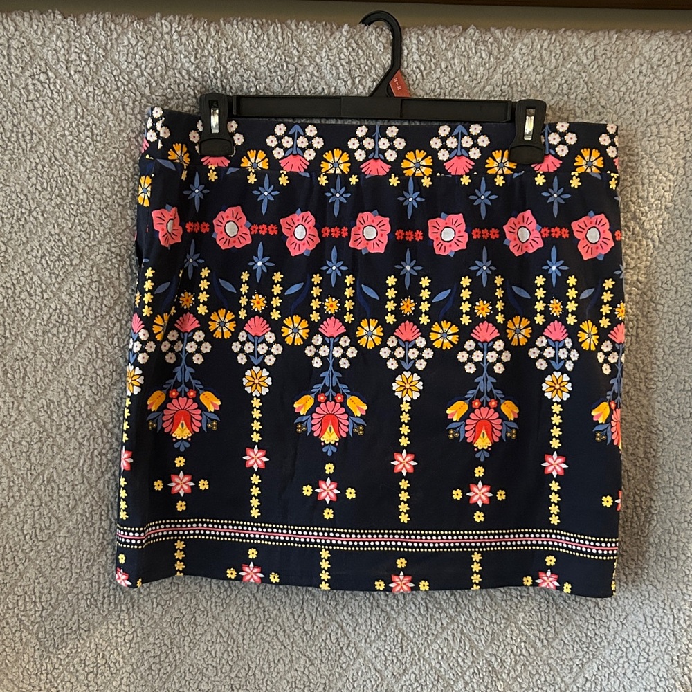 Vibrant Floral Mini Skort - Navy with Multicolor Design
